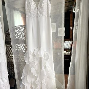 White wedding dress brand new!